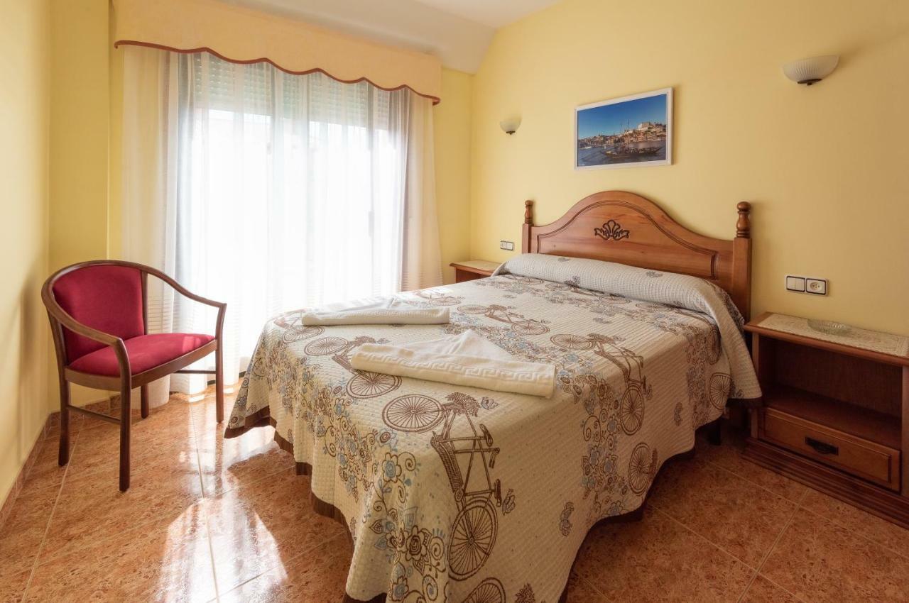 Hostal O Camouco Portonovo Kültér fotó