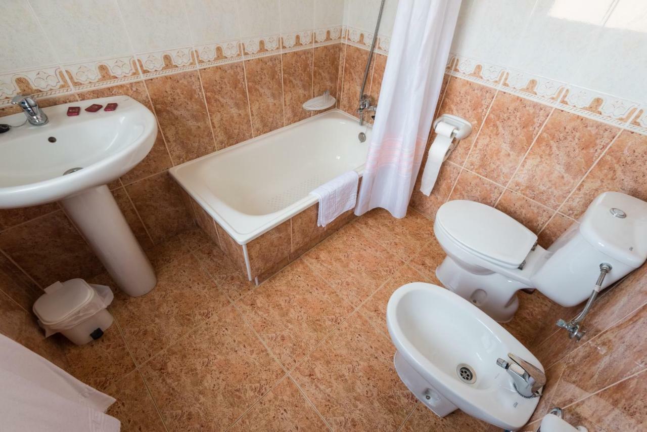 Hostal O Camouco Portonovo Kültér fotó